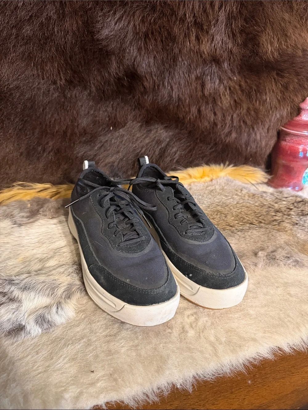 Black Casual Platform Lace-Up Sneakers 8.5 (UBUPK)
